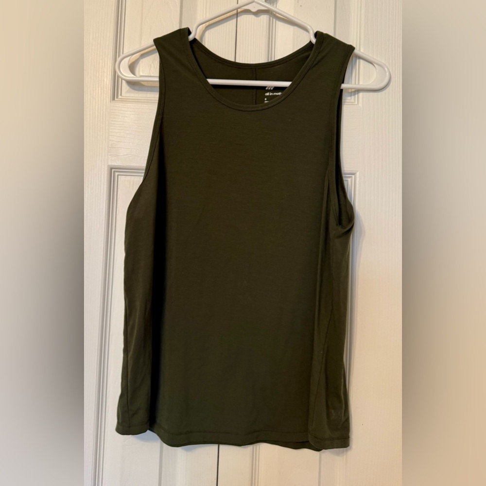 All in Motion olive Green Sleeveless Tank Top